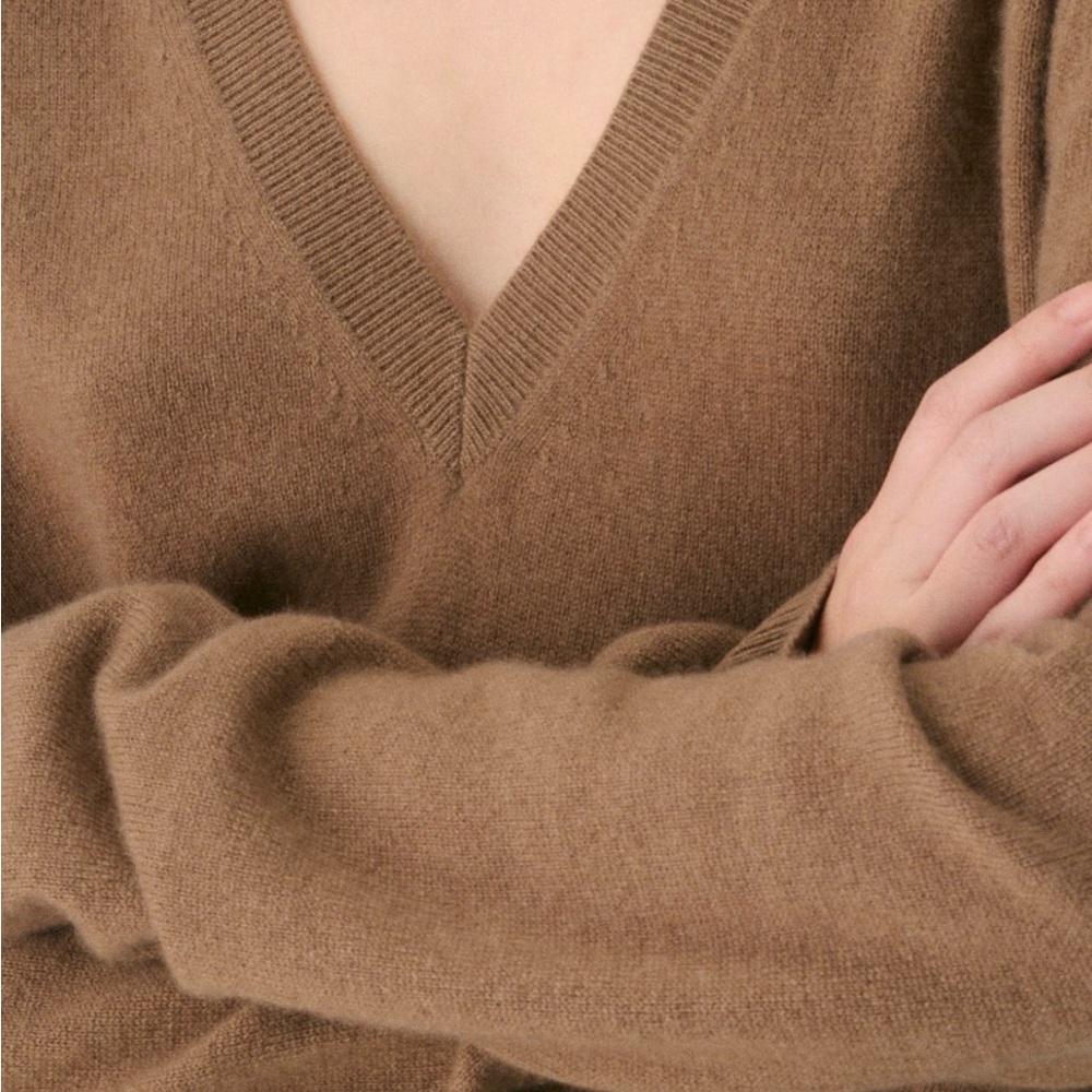 Aritzia V-Neck Sweater in Warm Camel - Picture 3 of 9